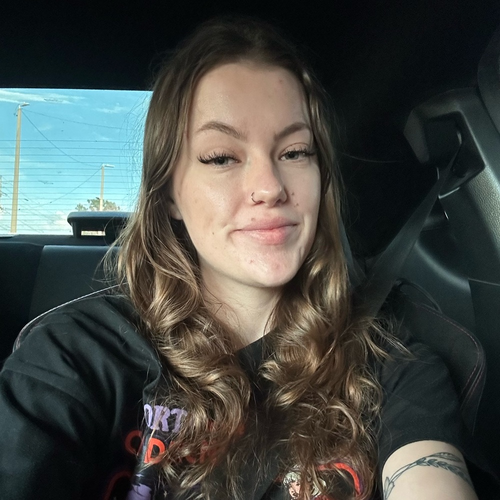 Meet your Posher, Abbie